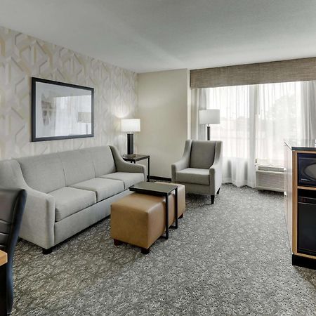 Drury Inn & Suites Birmingham Lakeshore Drive Exteriör bild