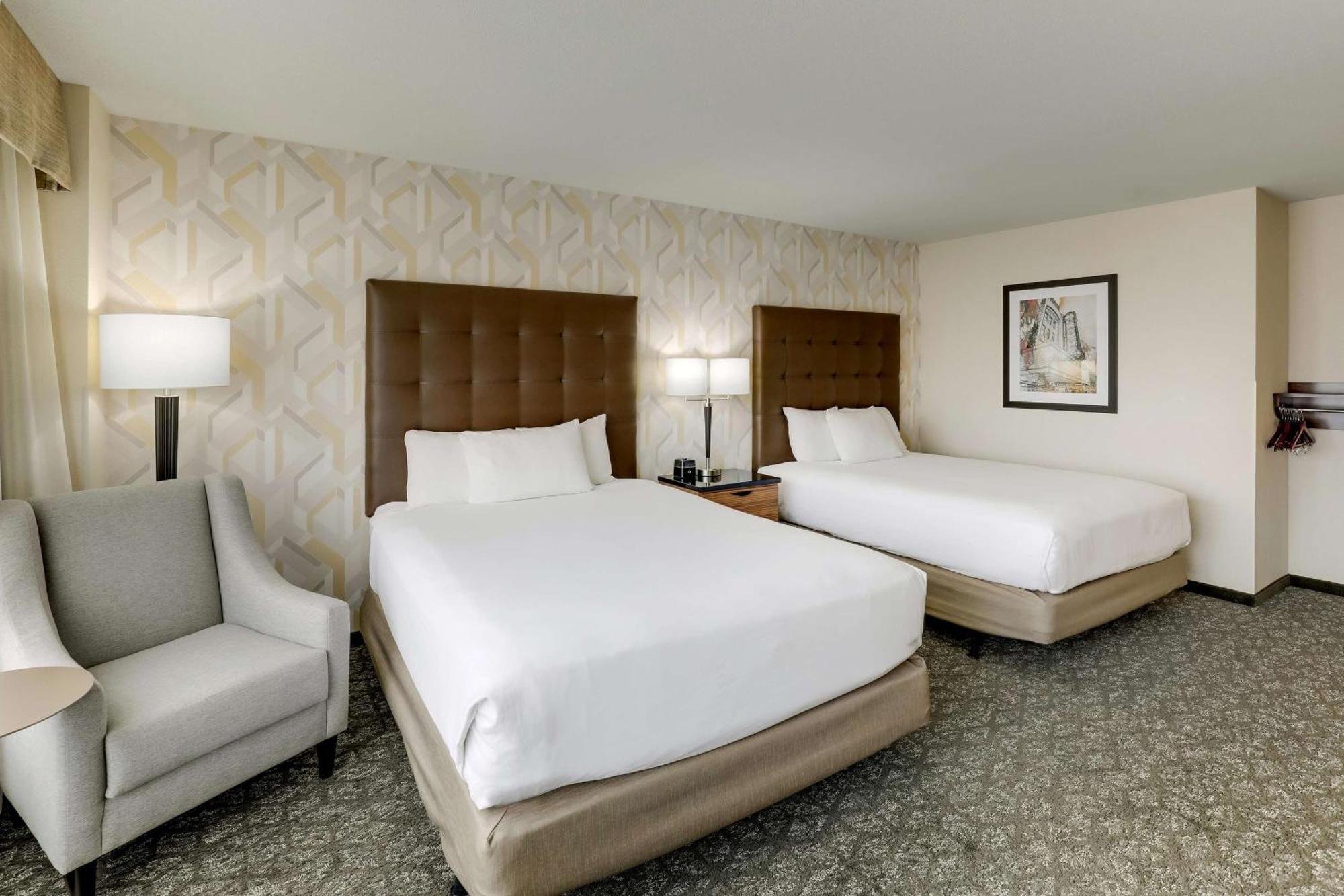 Drury Inn & Suites Birmingham Lakeshore Drive Exteriör bild