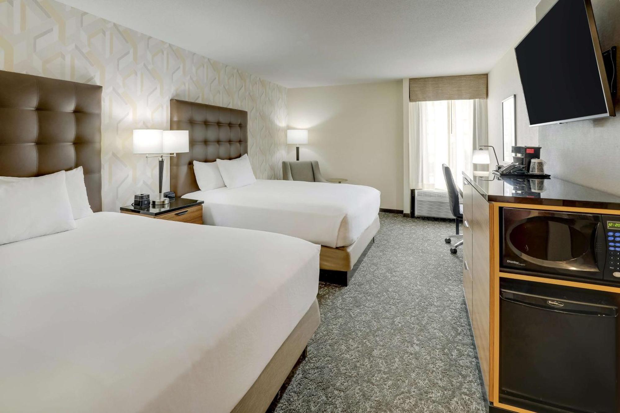Drury Inn & Suites Birmingham Lakeshore Drive Exteriör bild