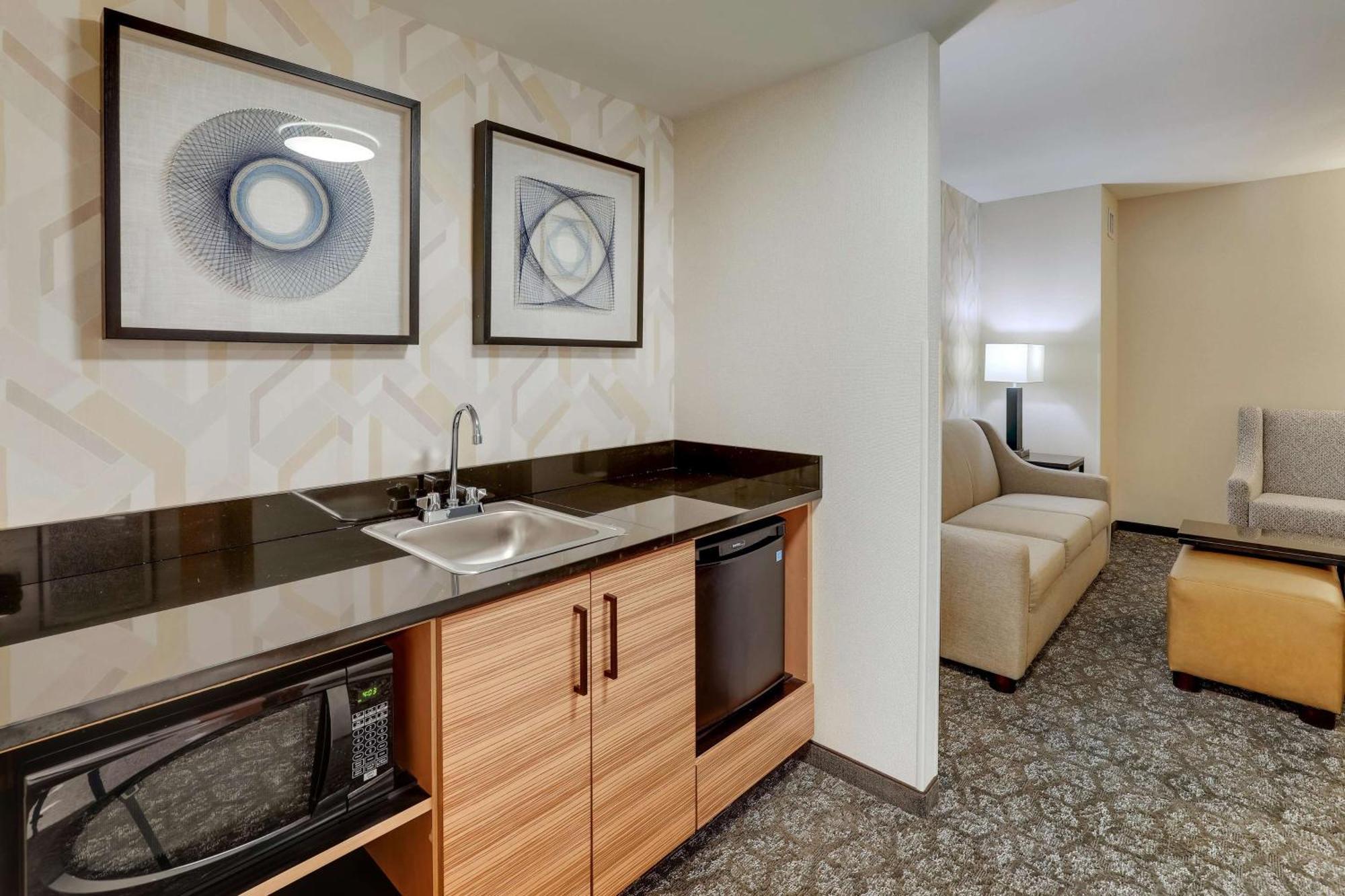Drury Inn & Suites Birmingham Lakeshore Drive Exteriör bild