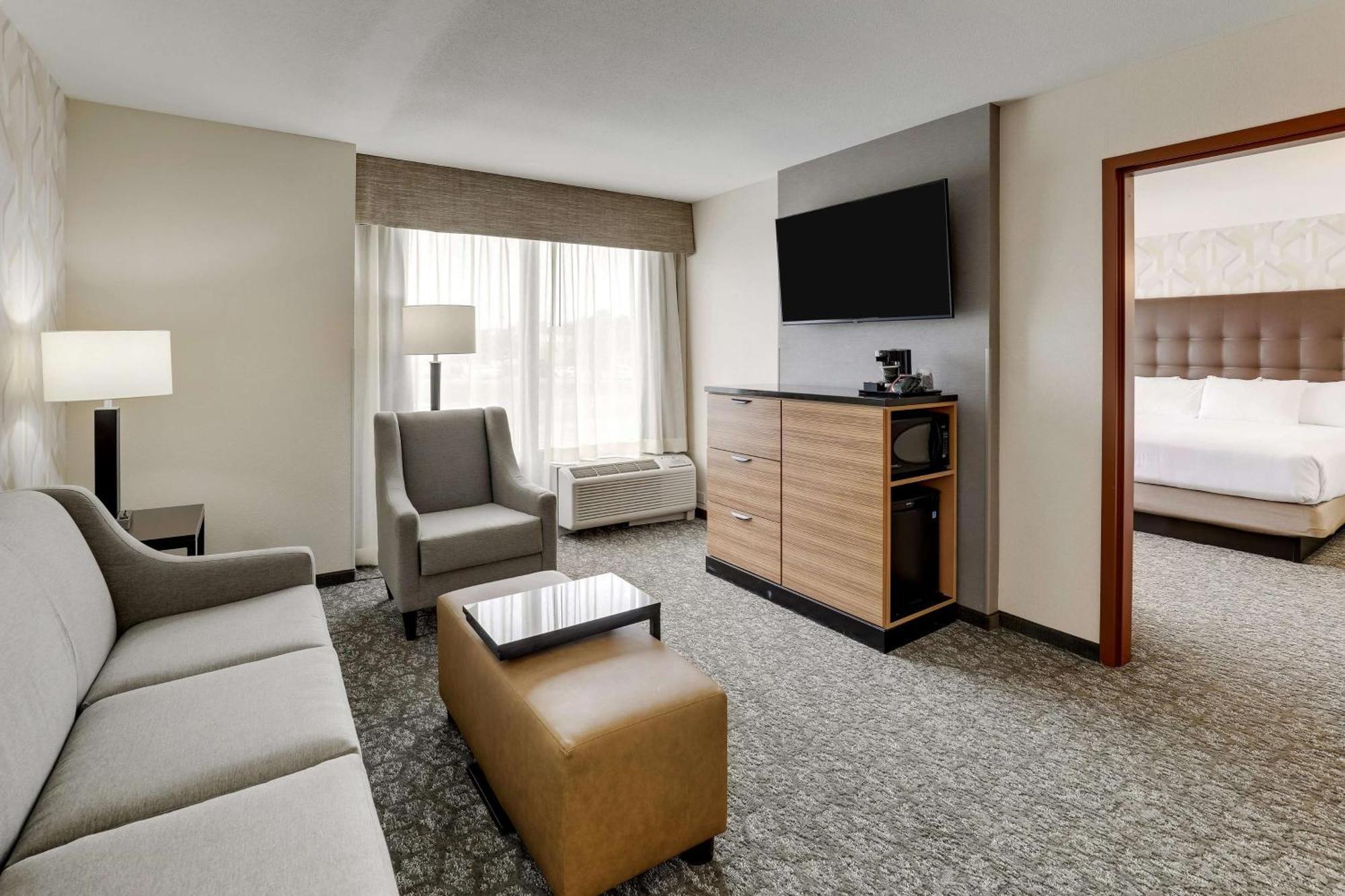 Drury Inn & Suites Birmingham Lakeshore Drive Exteriör bild